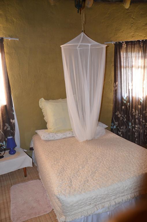 Bama Lodge Rietfontein Rum bild