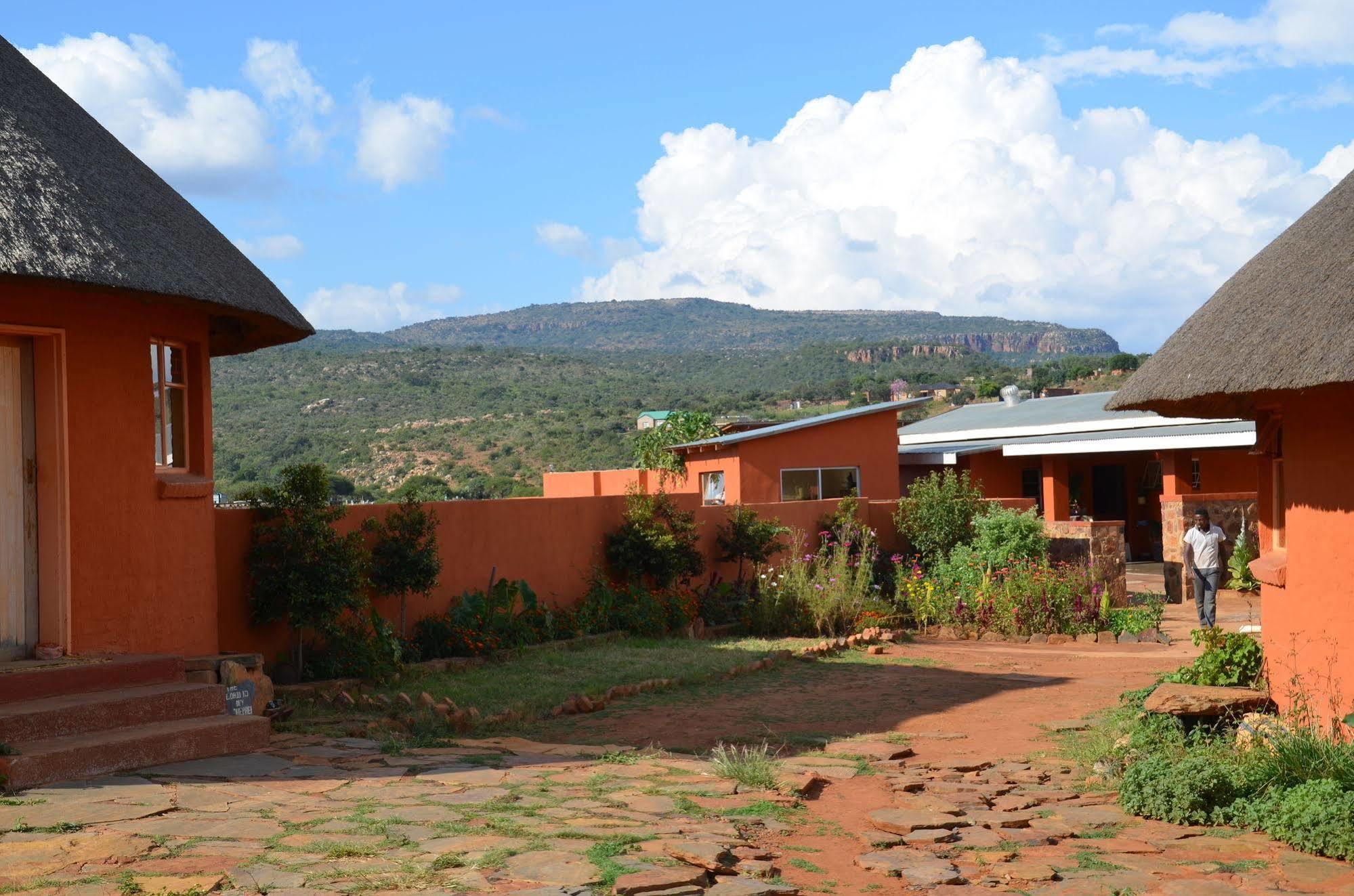 Bama Lodge Rietfontein Exteriör bild